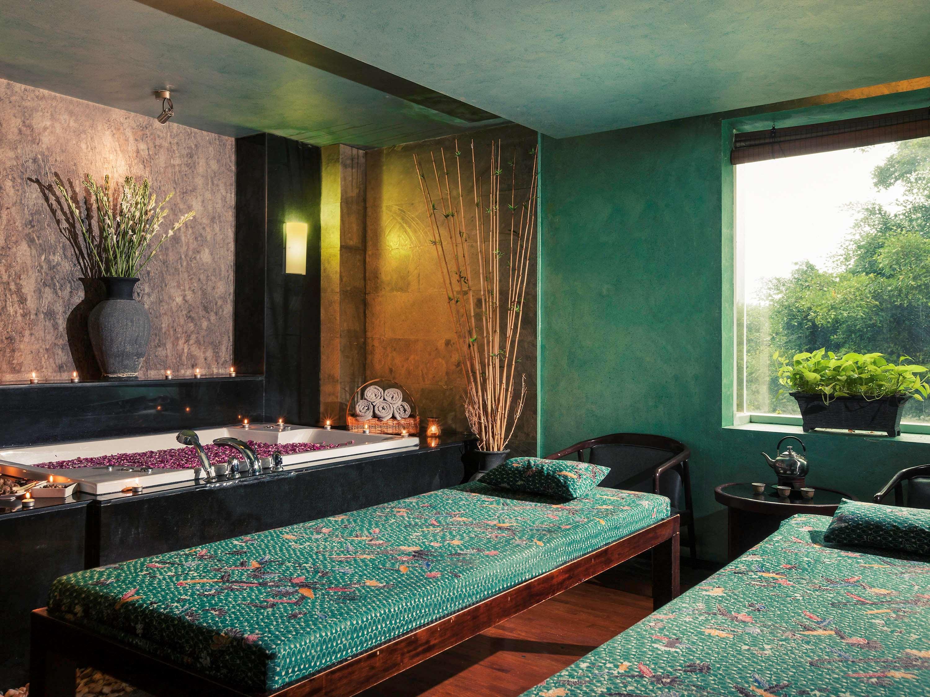 Mercure Surabaya Luaran gambar