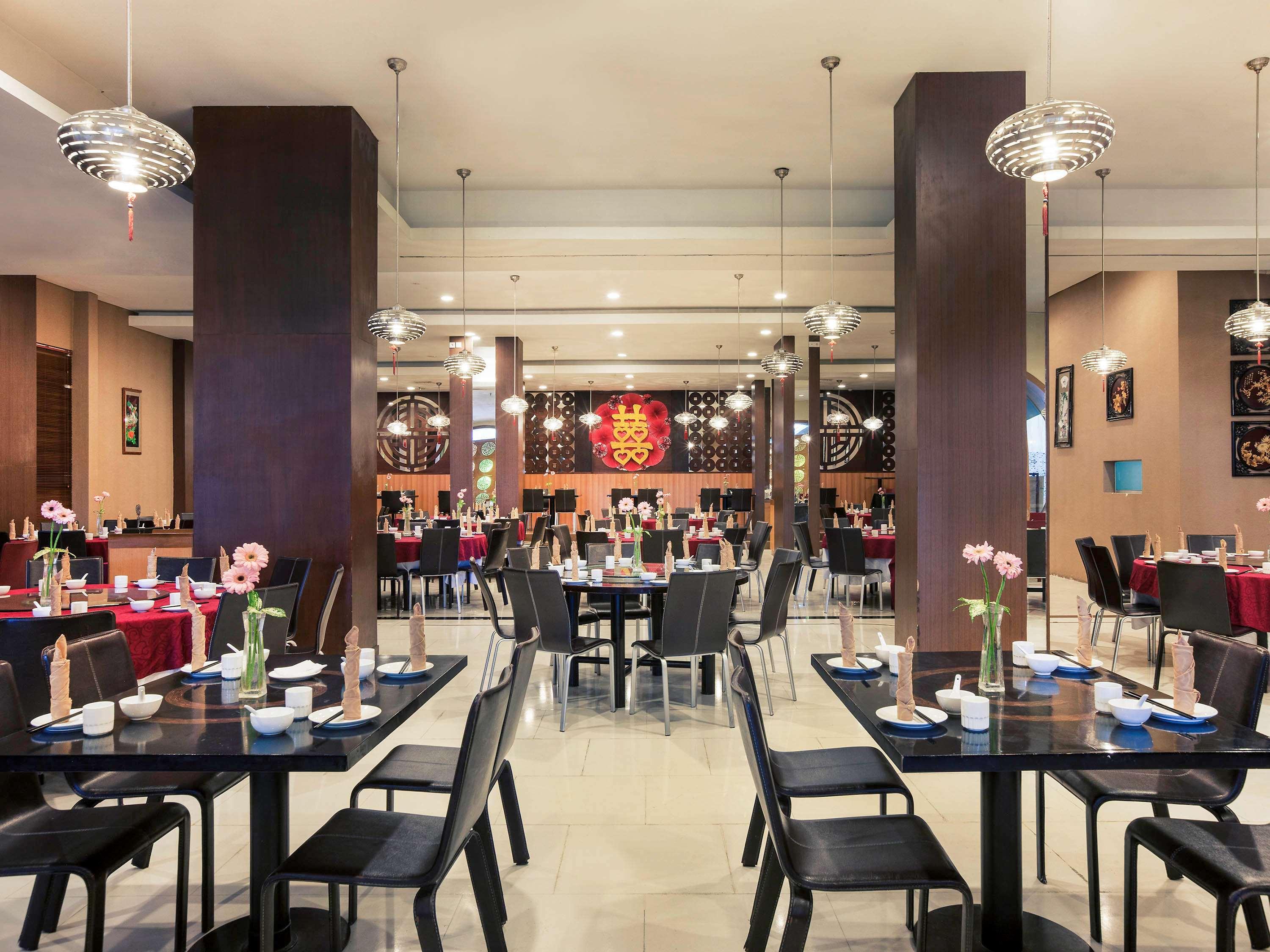 Mercure Surabaya Luaran gambar