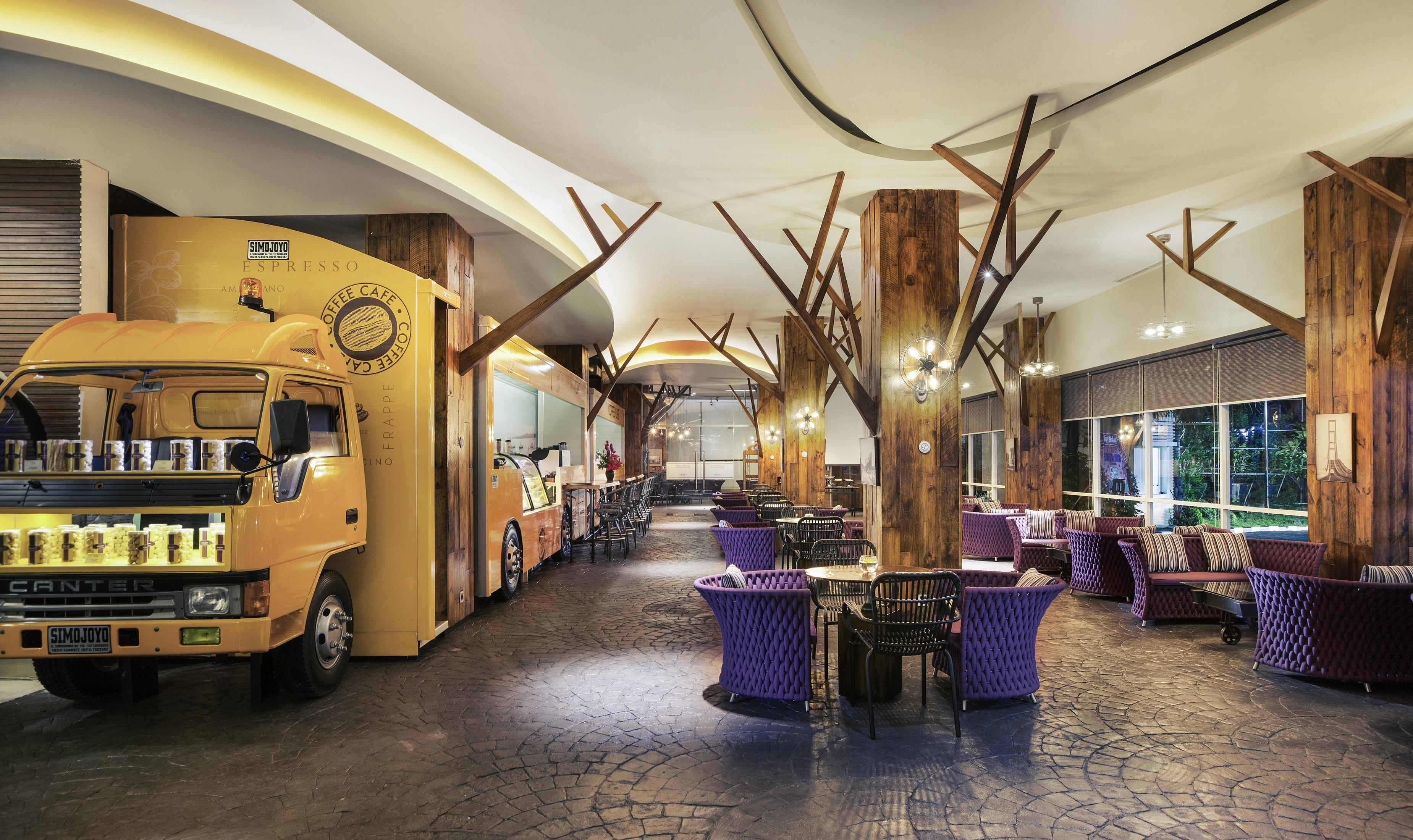 Mercure Surabaya Luaran gambar