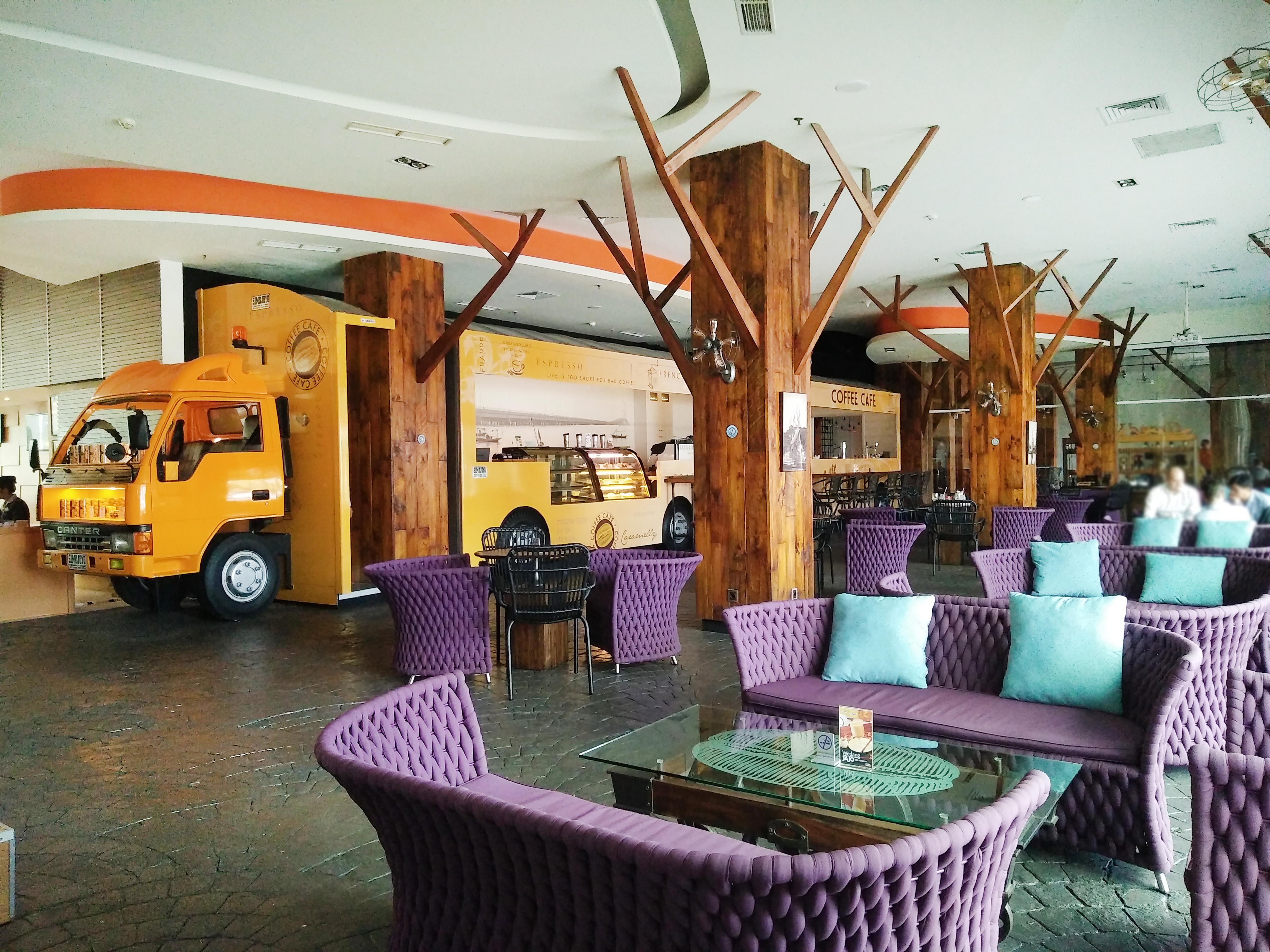 Mercure Surabaya Luaran gambar