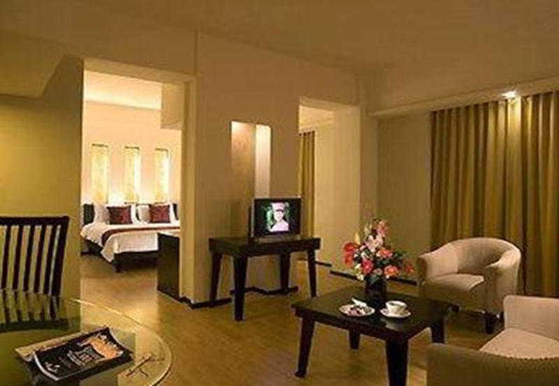 Mercure Surabaya Bilik gambar