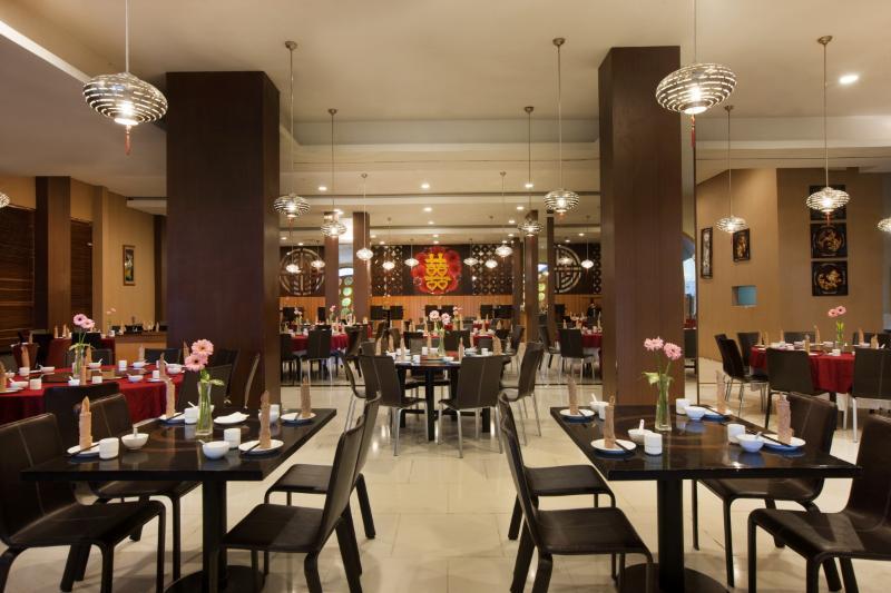 Mercure Surabaya Luaran gambar
