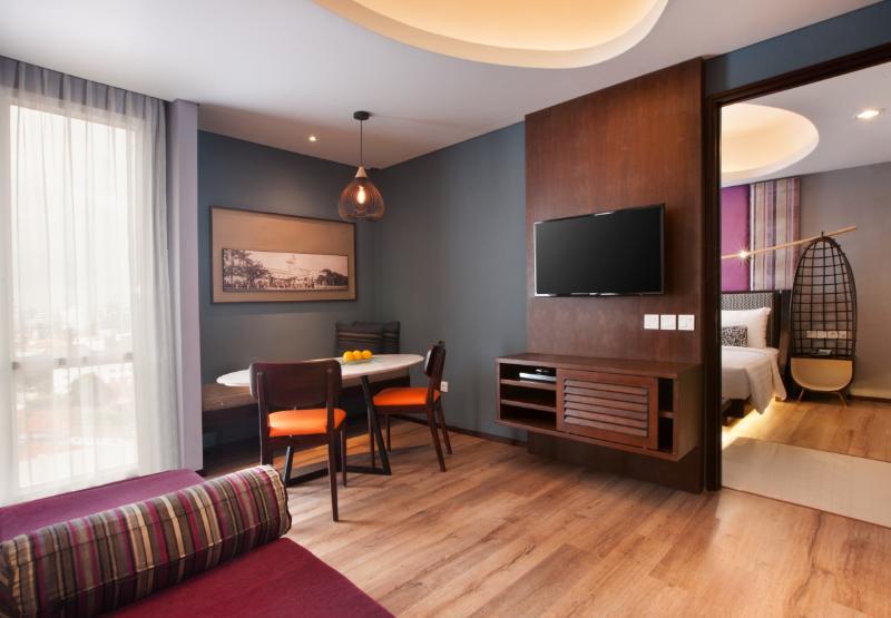Mercure Surabaya Luaran gambar