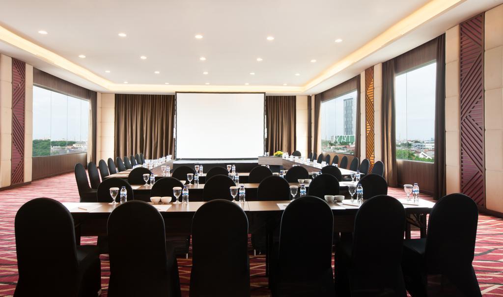 Mercure Surabaya Luaran gambar