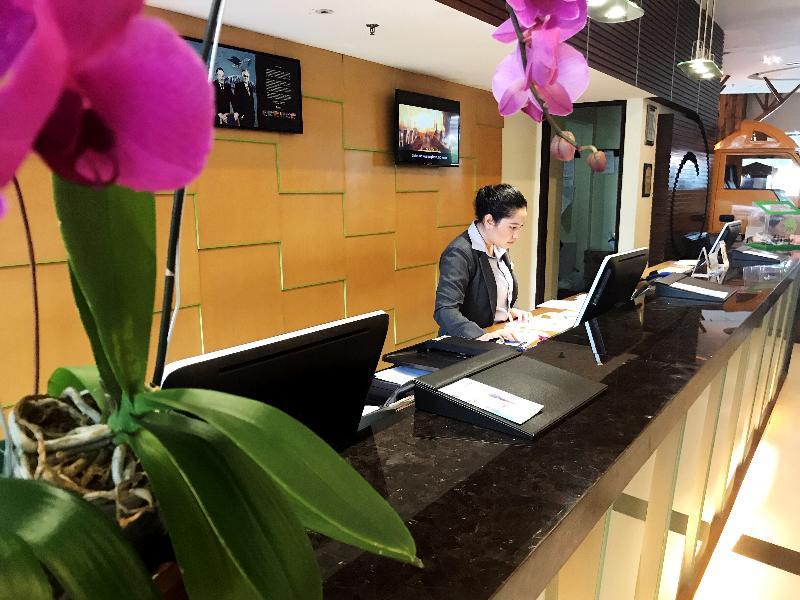 Mercure Surabaya Luaran gambar